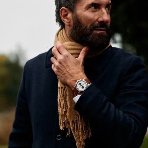 Montre Henryarcher Watches pour homme en couleur argent avec bracelet en cuir Kvantum - Vektor Windsor Tan 41MM
