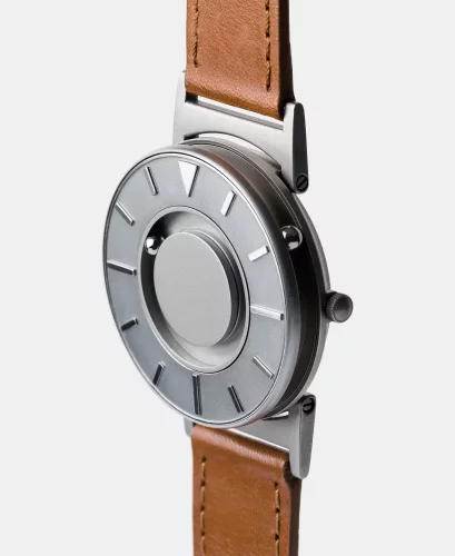 Strieborné pánske hodinky Eone s koženým opaskom Bradley Voyager - Silver 40MM
