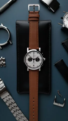 Strieborné pánske hodinky Henryarcher Watches s koženým pásikom Kvantum - Vektor Windsor Tan 41MM