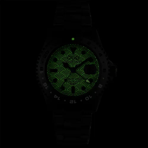 Zilverkleurig herenhorloge van Out Of Order Watches met stalen riem band GMT Tokyo Shibuya 44MM