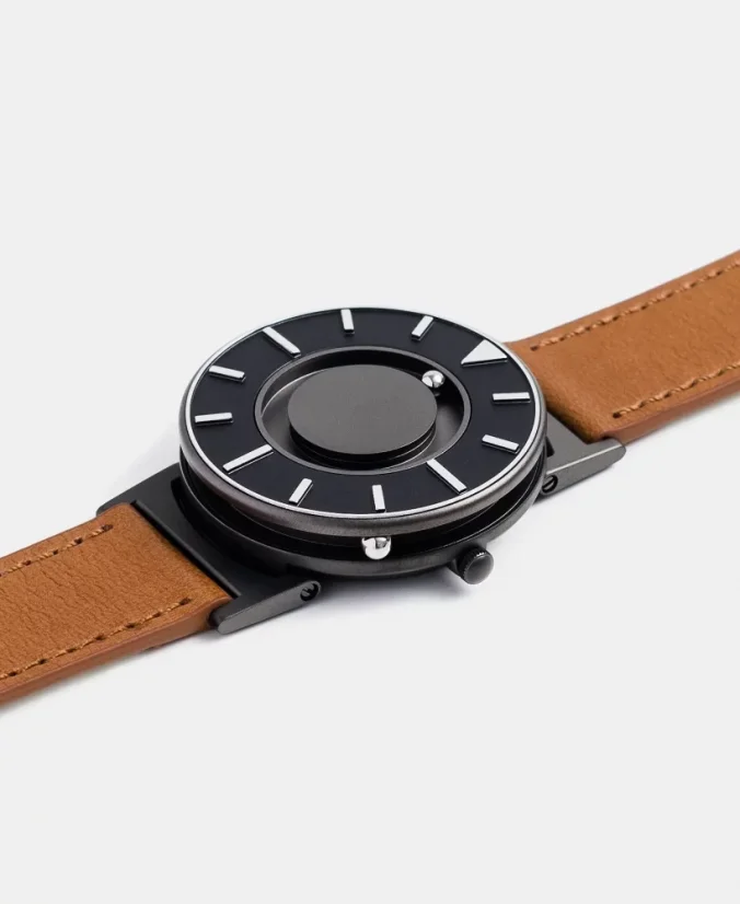 Reloj Eone negro de hombre con correa de piel Bradley Voyager Cobalt - Black 40MM