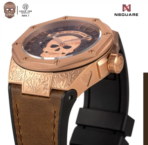 Gouden herenhorloges van Nsquare met leren riem The Magician Gold 46MM Automatic