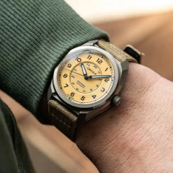 Orologio da uomo Circula Watches da uomo in colore argento con cinturino in pelle ProTrail - Sand 40MM Automatic
