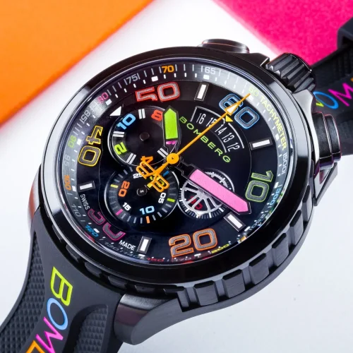 Čierne pánske hodinky Bomberg Watches s gumovým pásikom CHROMA 45MM