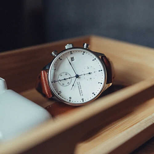 Stříbrné pánské hodinky About Vintage s páskem z pravé kůže Chronograph Steel / White 1815 41MM