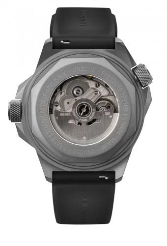 Zilverkleurig herenhorloge van Undone Watches met een rubberen band Aquadeep - Signal Black 43MM Automatic