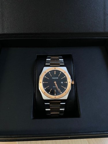 Relógio Valuchi Watches de prata para homem com pulseira de aço Date Master - Silver / Gold Date 38MM