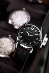 Strieborné pánske hodinky Nivada Grenchen s ocelovým opaskom Antarctic 35002M12 35MM