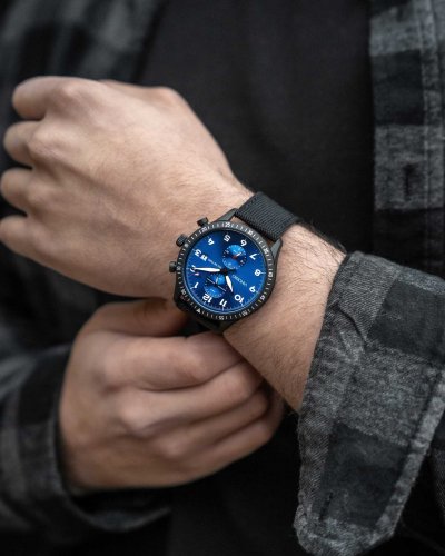 Černé pánské hodinky Vincero s nylonovým páskem The Altitude Matte Black/Cobalt 43MM