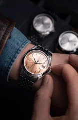 Relógio Nivada Grenchen prata para homem com bracelete em aço Antarctic Spider Salmon Date 32042A04 38MM Automatic