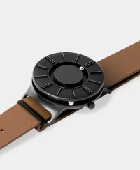 Černé pánské hodinky Eone s ocelovým páskem Bradley Apex Leather Tan - Black 40MM
