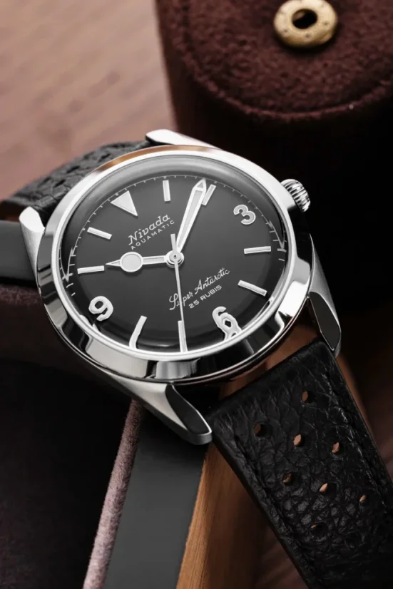 Stříbrné pánské hodinky Nivada Grenchen s koženým páskem Super Antarctic 3.6.9 Black No Vintage Effect 32039A14 38MM Automatic