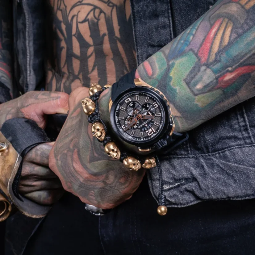 Reloj Bomberg Watches negro con banda de goma GOLDEN 45MM