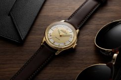 Zlaté pánske hodinky Delbana Watches s koženým pásikom Recordmaster Mechanical Gold 40MM