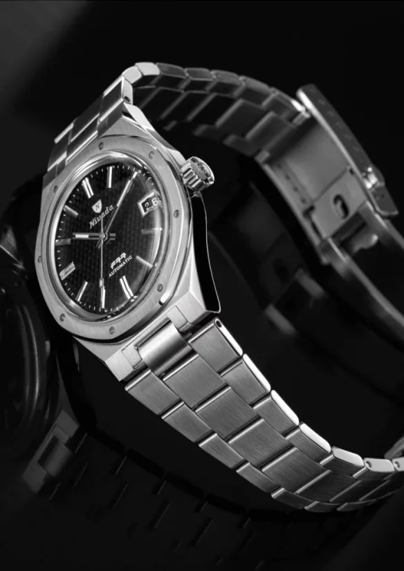 Stříbrné pánské hodinky Nivada Grenchen s ocelový páskem F77 Black With Date 69000A77 37MM Automatic