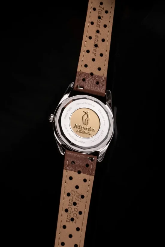 Orologio da uomo Nivada Grenchen in colore argento con cinturino in pelle Antarctic 35001M15 35MM