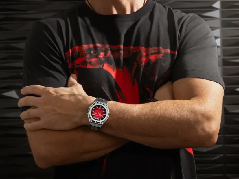 Men's silver Bomberg Watch with steel strap EDGE RED 43MM Automatic