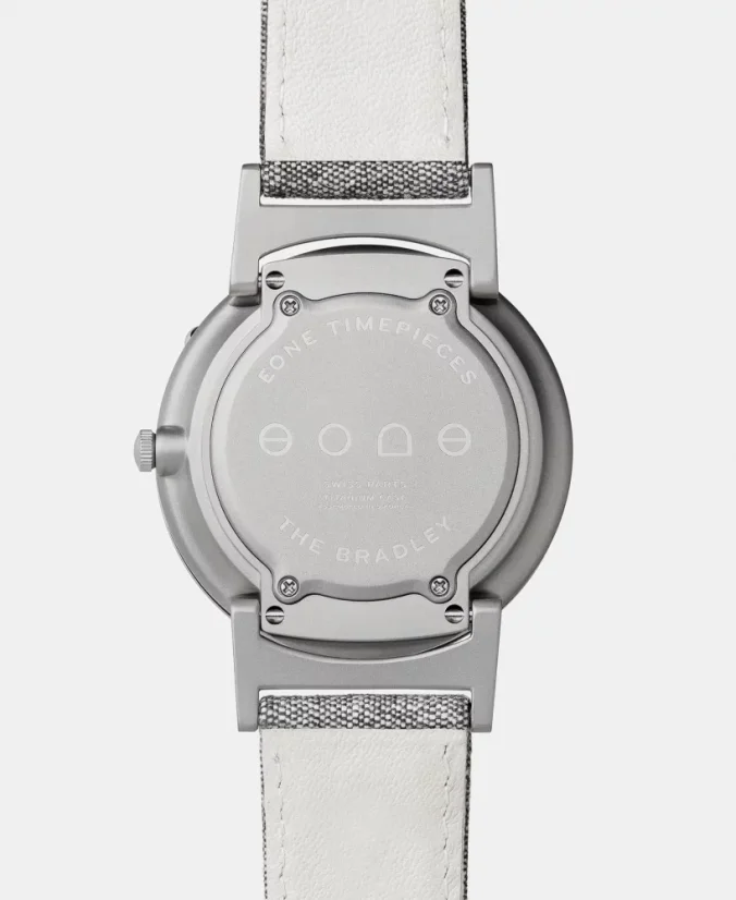 Strieborné pánske hodinky Eone s koženým opaskom Bradley Compass Gold - Silver 40MM