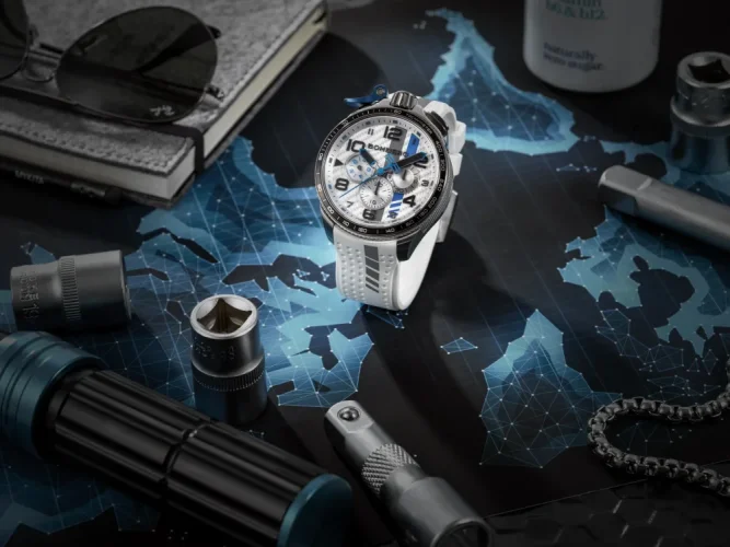 Stříbrné pánské hodinky Bomberg s gumovým páskem Racing YAS MARINA White / Grey 45MM