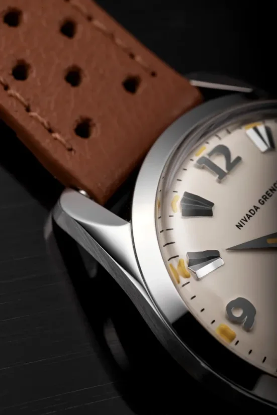 Orologio da uomo Nivada Grenchen in colore argento con cinturino in pelle Antarctic 35001M15 35MM