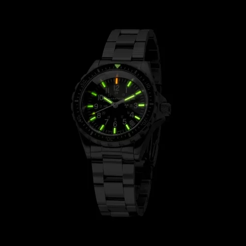 Stříbrné pánské hodinky Marathon Watches s ocelovým páskem Medium Diver's Quartz 36MM