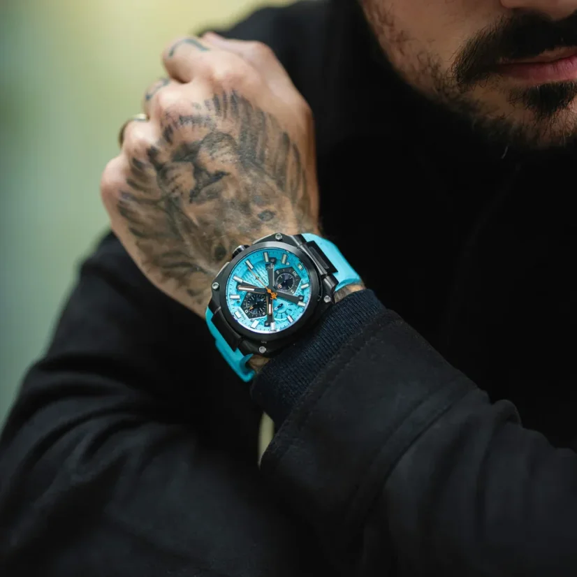 Men's black Ralph Christian watch with a rubber band The Titan Chrono Aqua Volt 45,5MM