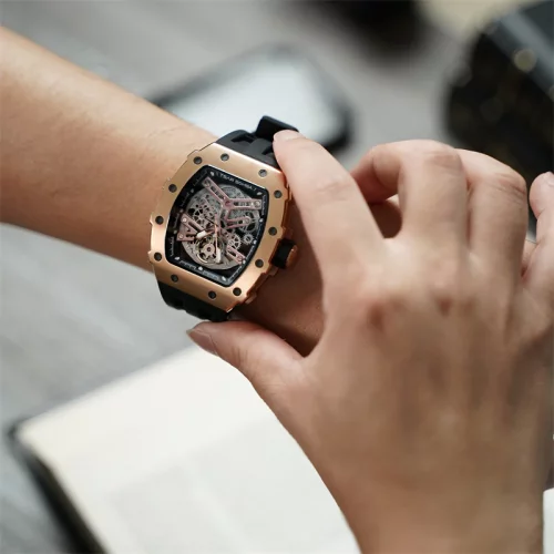 Zlaté pánske hodinky Tsar Bomba Watch s gumovým pásikom TB8208A - Gold / Black Automatic 43,5MM