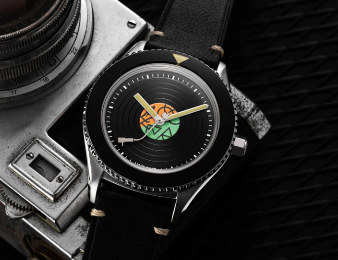 Men's silver Undone Watch with leather strap Legends of Rock | Led