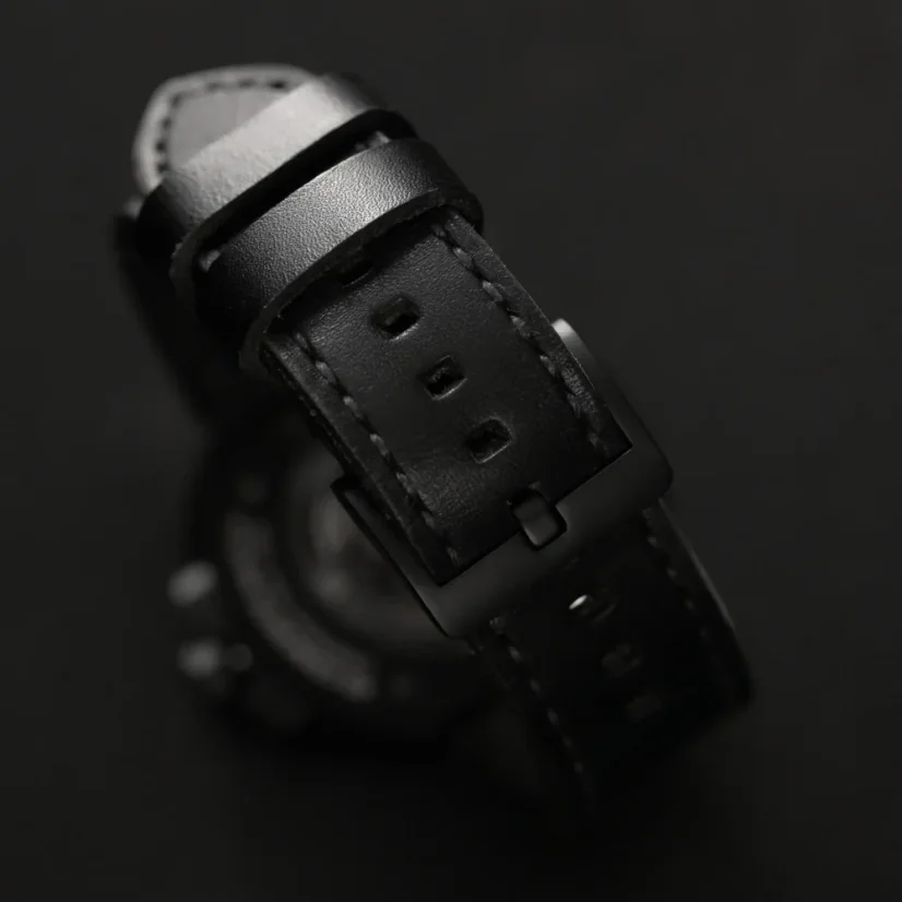 Černé pánské hodinky 22Designstudio Watches s koženým páskem Black Dragon 45MM Automatic