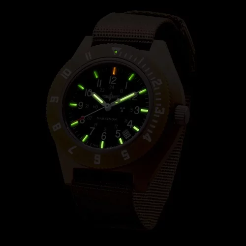 Brązowy zegarek Marathon Watches z nylonowym paskiem Official Duvdevan Desert Tan Pilot's Navigator with Date 41MM