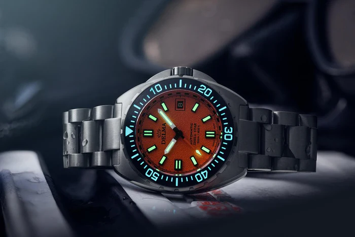Strieborné pánske hodinky Delma Watches s ocelovým pásikom Shell Star Titanium Silver / Orange 41MM Automatic