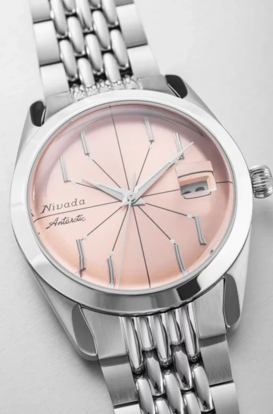 Herrenuhr aus Silber Nivada Grenchen mit Stahlband Antarctic Spider Salmon Date 32042A04 38MM Automatic