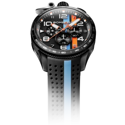 Zwart herenhorloge van Bomberg Watches met een rubberen band Racing MONACO 45MM