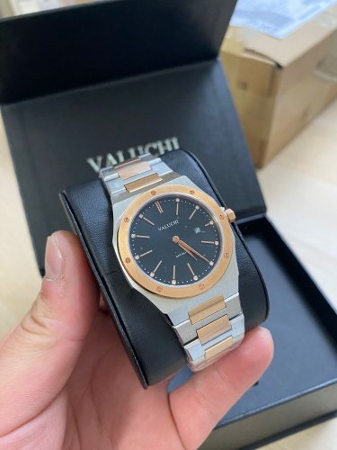 Męski srebrny zegarek Valuchi Watches ze stalowym paskiem Date Master - Silver / Gold Date 38MM
