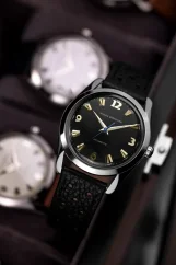 Orologio da uomo Nivada Grenchen in colore argento con cinturino in pelle Antarctic 35015M15 35MM
