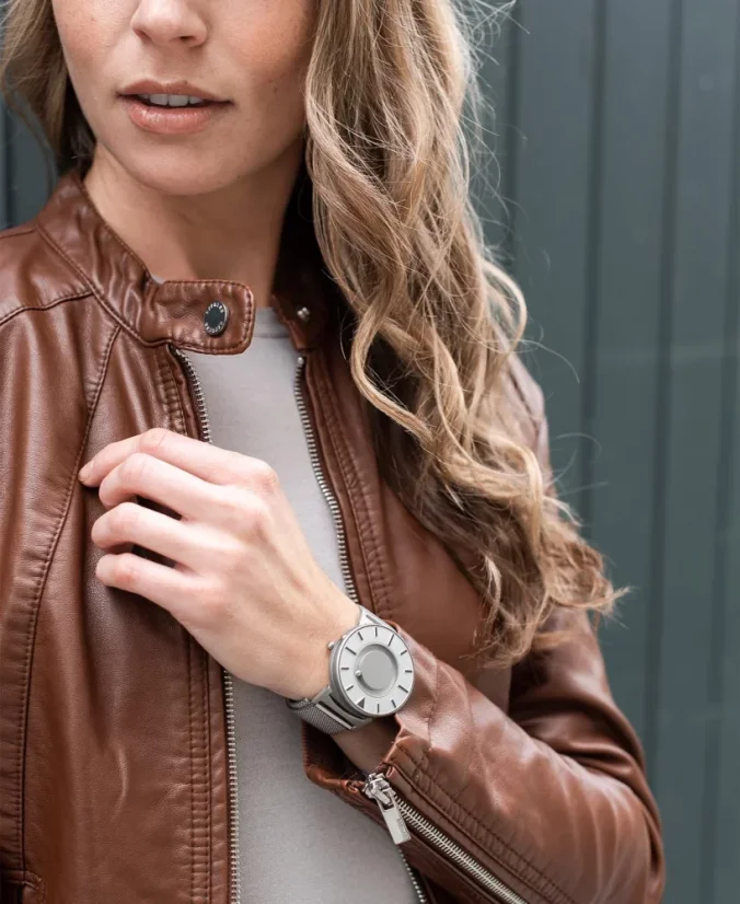 Muški srebrni sat Eone s čeličnim remenom Bradley Mesh - Silver 40MM