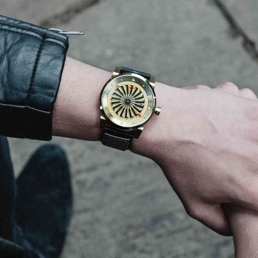 Men's gold Zinvo Watches watch with genuine leather belt Blade - Gold 44MM