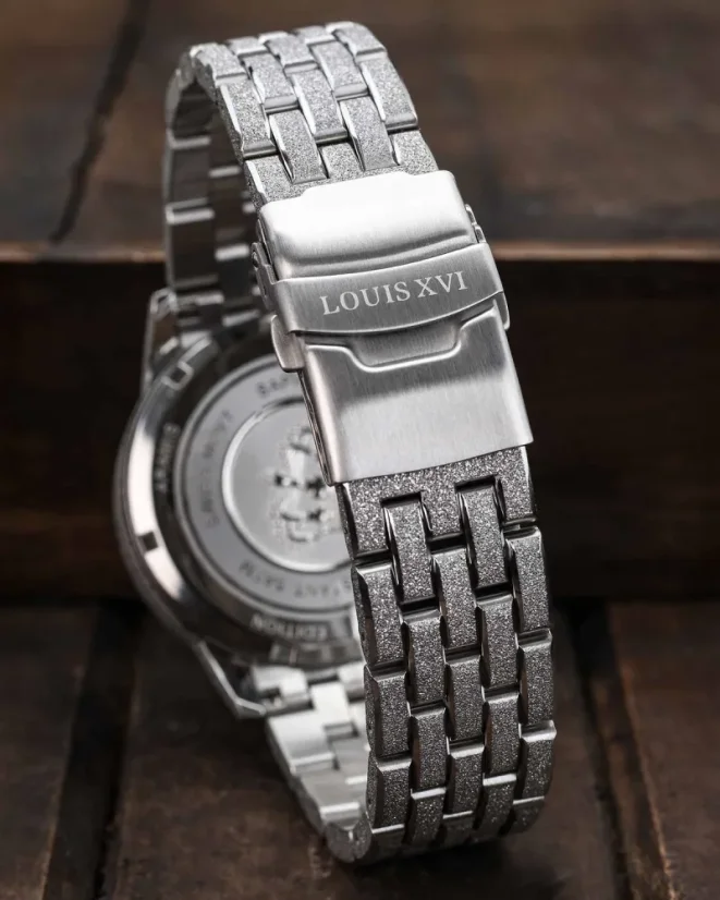 Stříbrné pánské hodinky Louis XVI s ocelovým páskem Frosted Aramis 2.0 With Diamonds - 3623 Silver 43MM