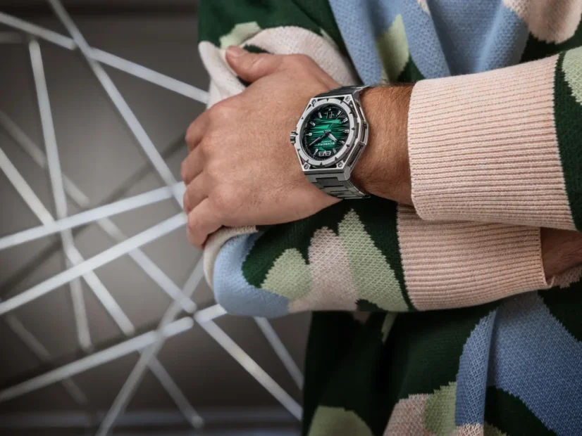 Men's silver Bomberg Watch with steel strap EDGE GREEN 43MM Automatic