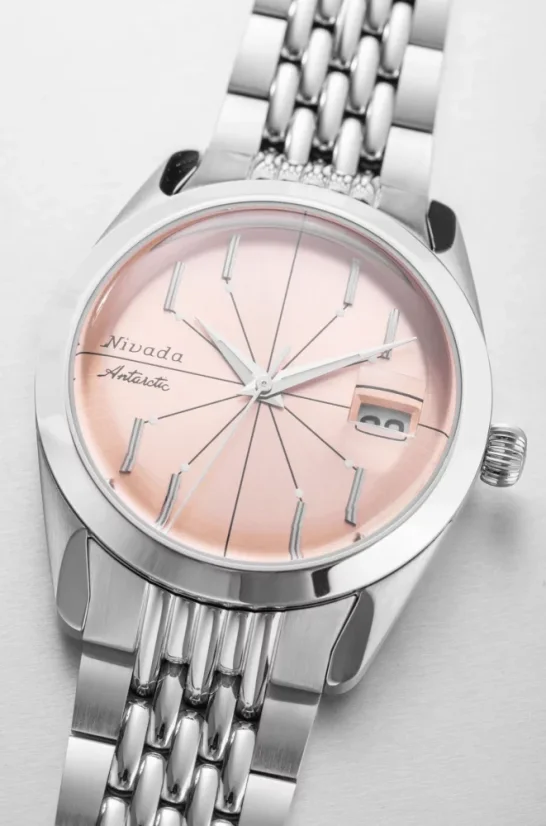 Herrenuhr aus Silber Nivada Grenchen mit Stahlband Antarctic Spider Salmon Date 32042A04 38MM Automatic