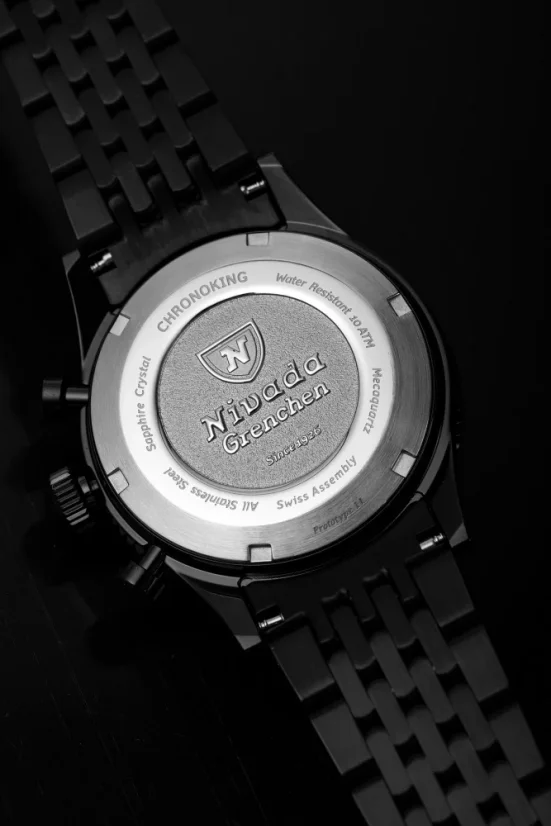 Orologio da uomo Nivada Grenchen nero con cinturino in acciaio Chronoking Mecaquartz Steel Black 87041Q04 38MM