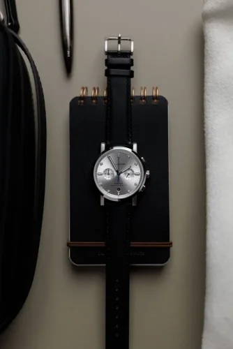 Men's silver Henryarcher watch with leather strap Kvantum - Matriks Nero 41MME