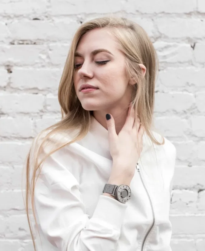Strieborné pánske hodinky Eone s koženým opaskom Bradley Compass Gold - Silver 40MM