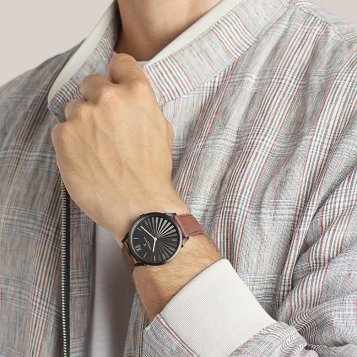 TOP faits intéressants sur la marque horlogère Pierre Cardin