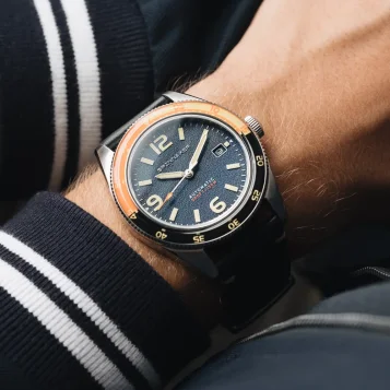 Why is the watch worn on the left hand? Here you will find the answer