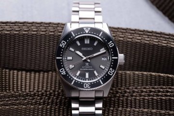 Interesting facts, history and functions of the Seiko SPB143 watch