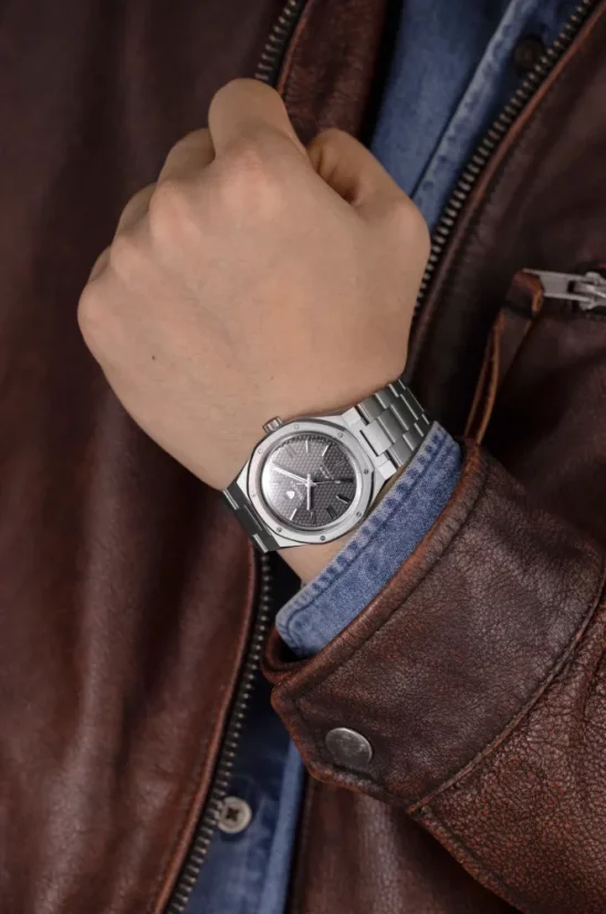 Men's silver Nivada Grenchen watch with steel strap F77 TITANIUM ANTHRACITE 68006A77 37MM Automatic