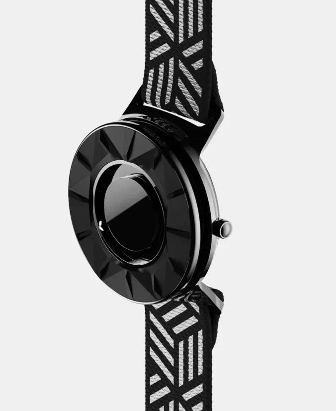 Men's black Eone watch with leather strap Apex Salas Element Black - Medium 40MM