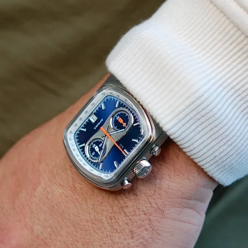 Herrenuhr aus Silber Straton Watches mit Ledergürtel Cuffbuster Sprint Blue 37,5MM