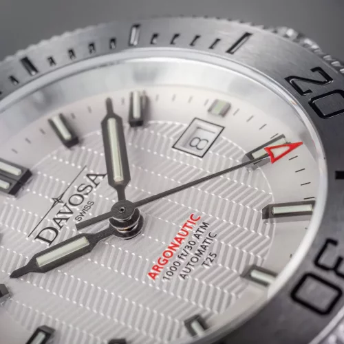Zilverkleurig herenhorloge van Davosa met stalen band Argonautic Lumis BS - Silver/Black 43MM Automatic